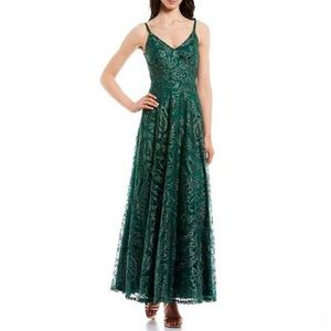 Brand NEW Formal Dark Green Maxi Dress - Size XS